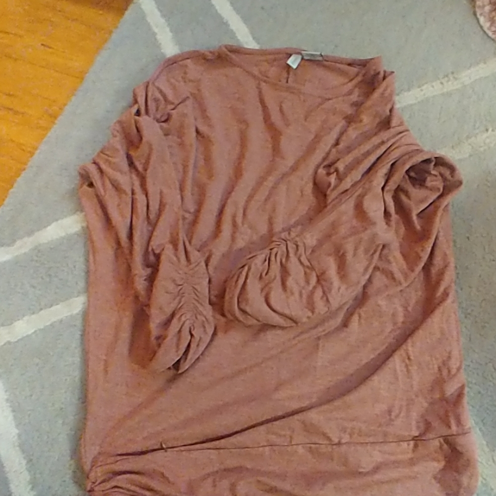 3/4 sleeve shirt